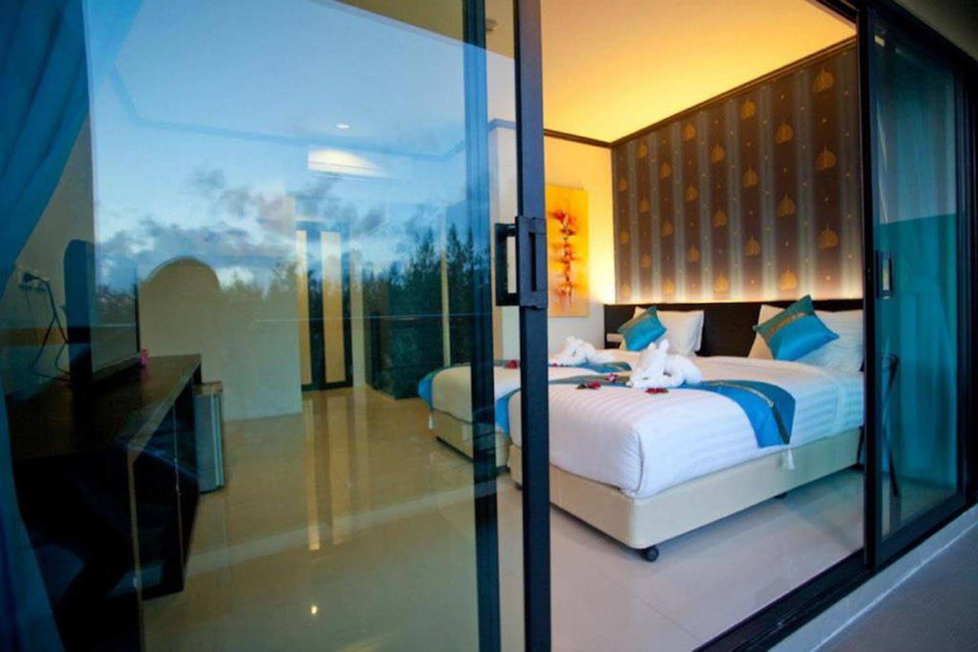 Kata Green Beach Hotel Zewnętrze zdjęcie